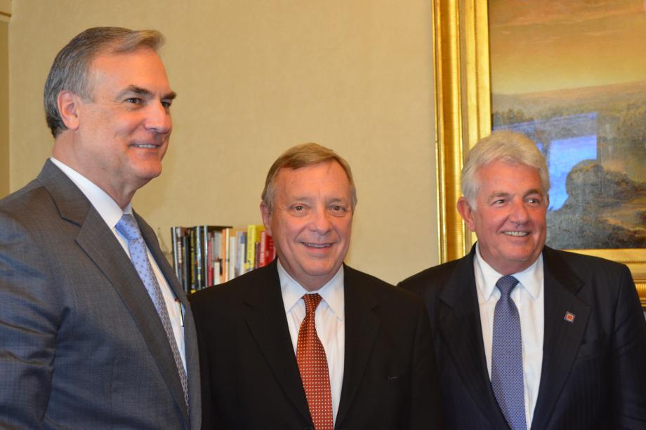 U.S. Senator Dick Durbin (D-IL) met with Illinois members of the Wine and Spirits Wholesalers of America to discuss tax issues.
